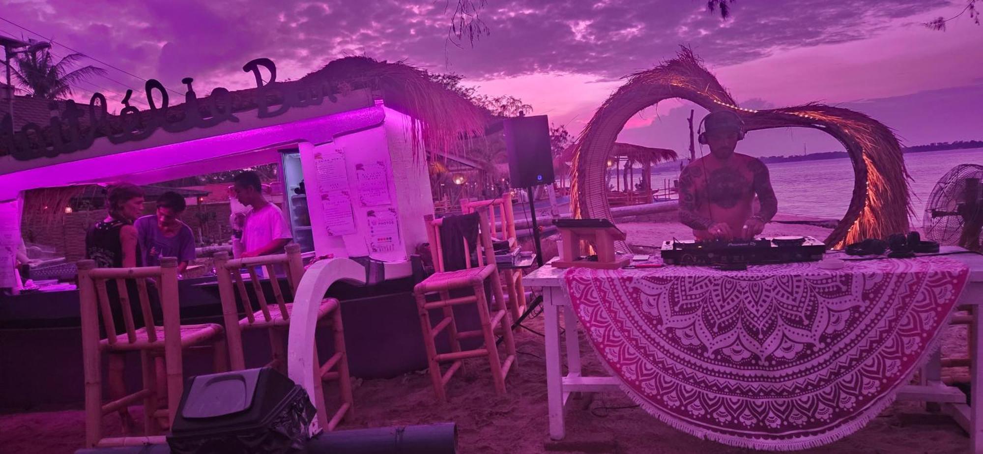 Purple Beach - Maithelia - Gili Air Zewnętrze zdjęcie